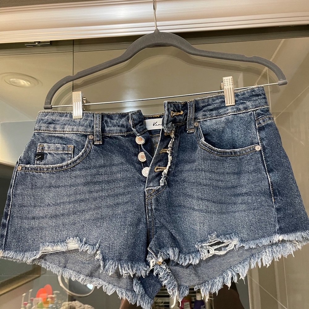 Kancan mid rise cut off shorts
